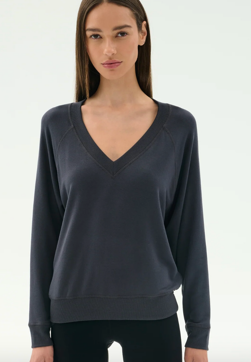 Bennie Fleece V-Neck